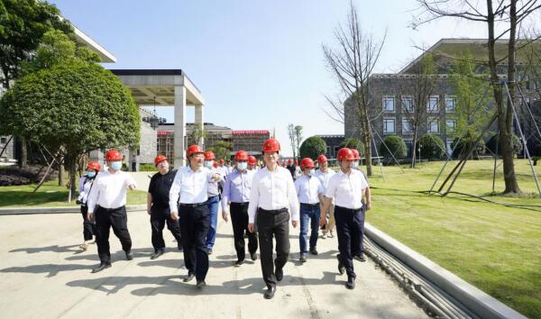 奋战27天 篡夺“一号工程”建设首胜 ——云顶国际集团现场调研督导金牛宾馆改（扩）建工程侧记