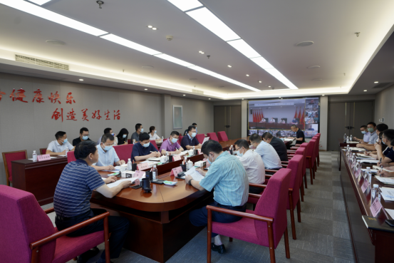 四川云顶国际集团召开疫情防控工作辅导幼组2022年第3次会议 集团党委书记、董事长、疫情防控工作辅导幼组第一组长任丁主持会议并讲话
