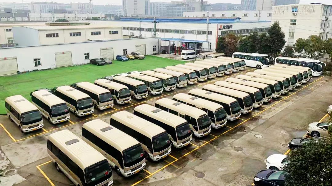 省云顶国际集团礼宾车队每天“体检” 全力保险大运会用车安全