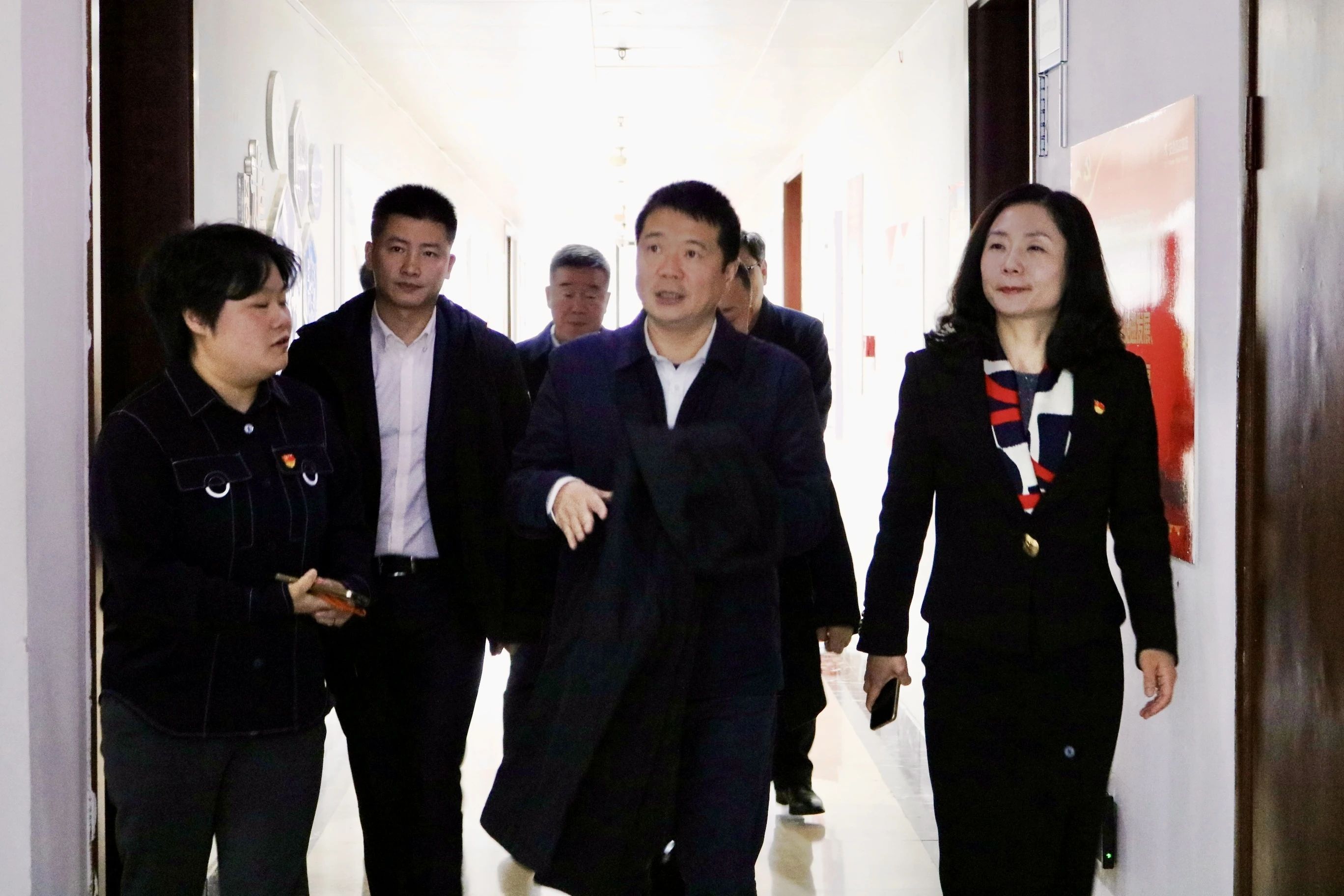 省云顶国际集团党委书记、董事长游勇赴四川国旅宣讲省委十二届四次全会心灵并调研经营发展工作