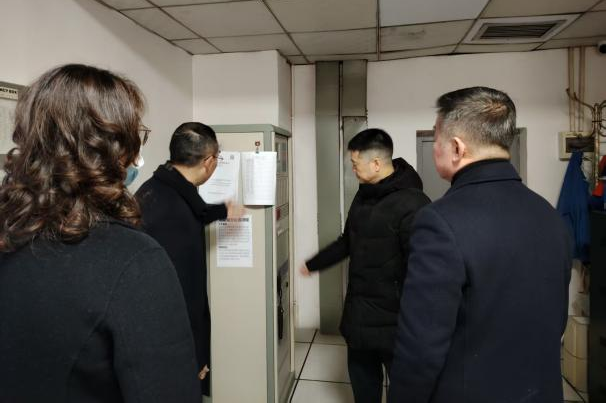 省云顶国际集团党委书记、董事长游勇查抄督导春节安全出产并探望慰问干部员工
